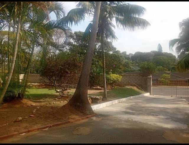 4 BEDROOM PROPERTY TO RENT IN OSLO BEACH